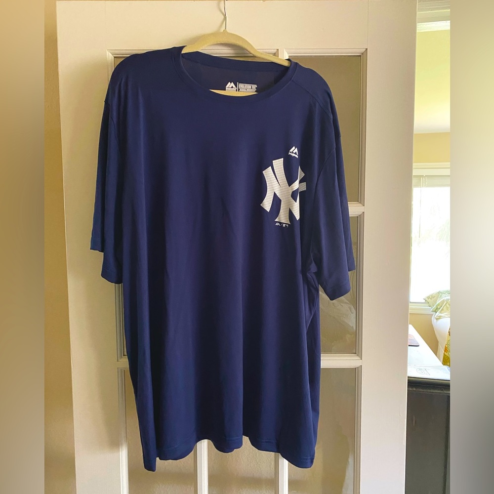 Mens ( or womens) 3XL NY Yankees Jersey NWOT ~ Evolution TEE Cool Technology
